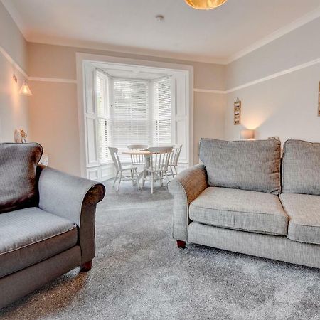 Central Park Place Уитби Екстериор снимка